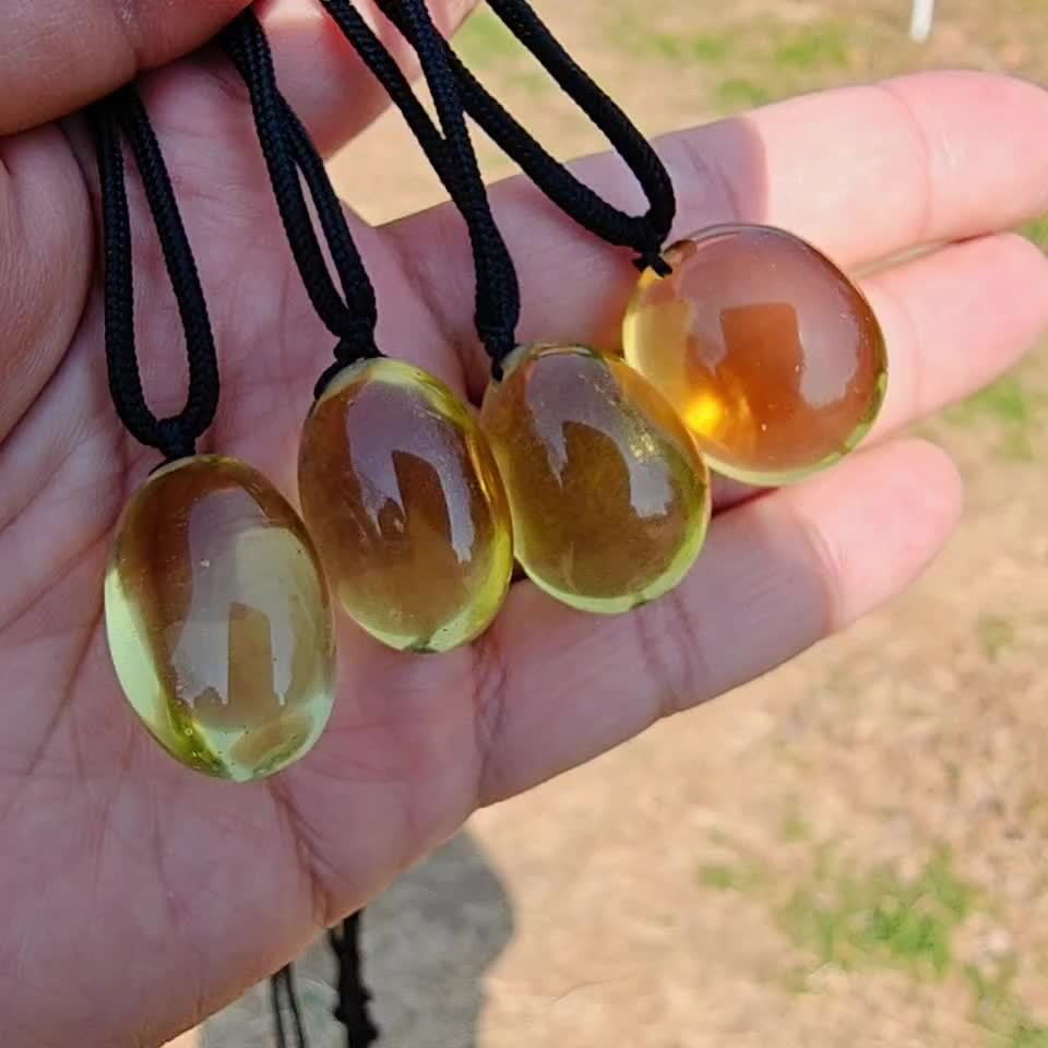 Women's High-Quality Natural Polished Yellow Quartz Pendant Necklace